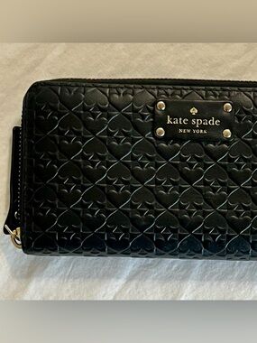 kate spade Embossed Heart-Pattern Black Leather Wallet with Logo Plate